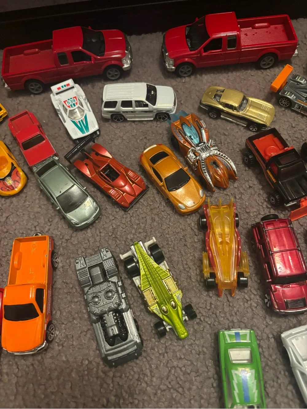 Hot Wheels,MatchBox&Mixed BrandsLot Of 58 cars trucks ect.